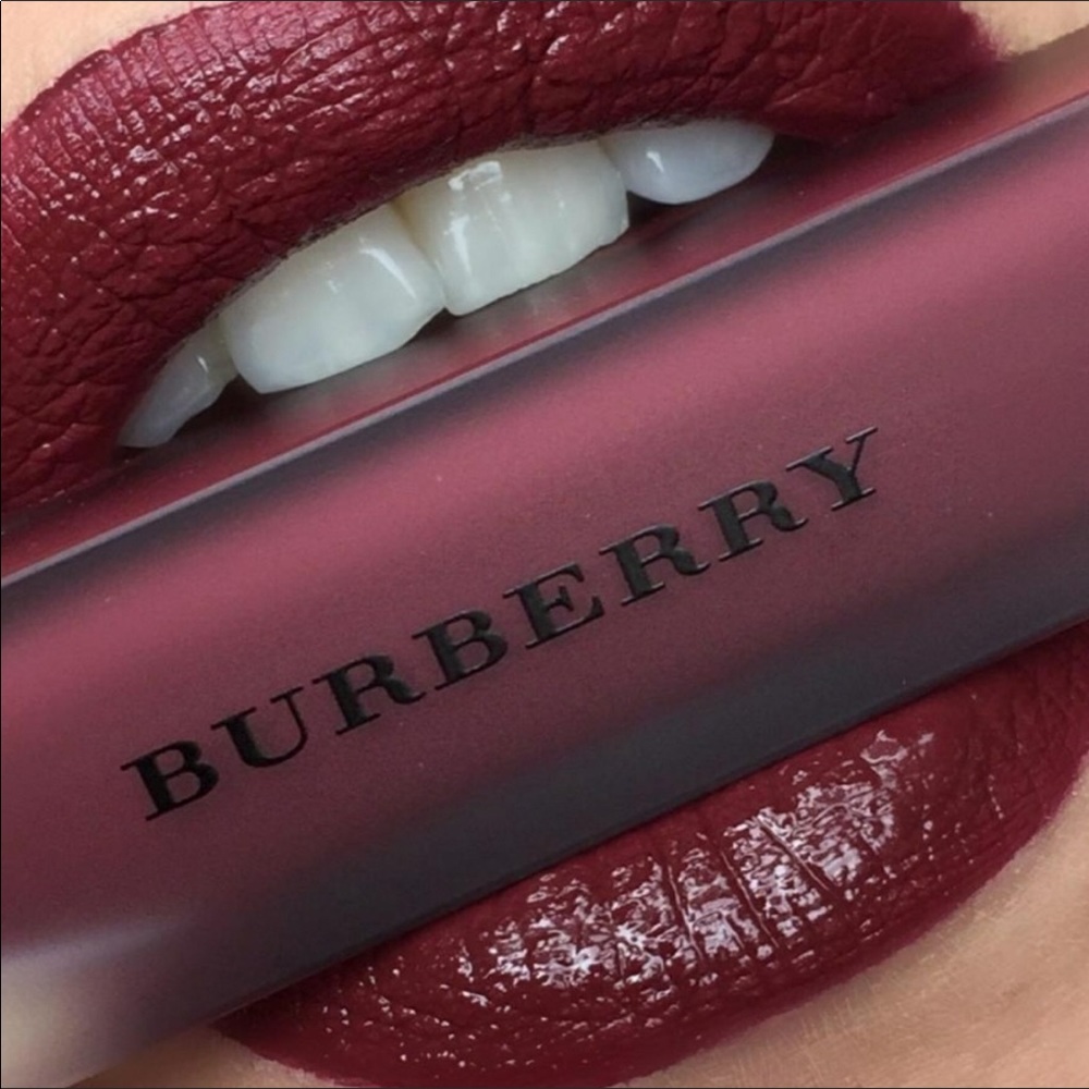 Burberry liquid velvet lips oxblood